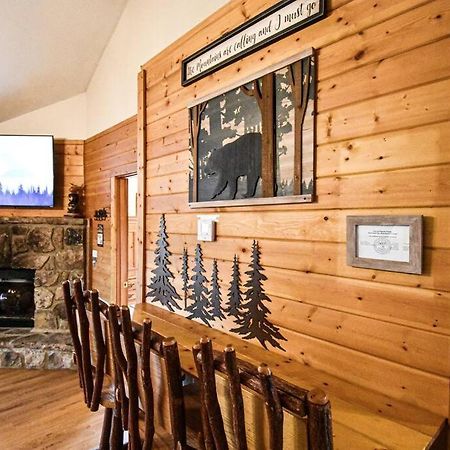 Four Private Suites - Hot Tub - Arcade - Fast Wi-Fi - One Minute To Parkway Fun Pigeon Forge Eksteriør bilde